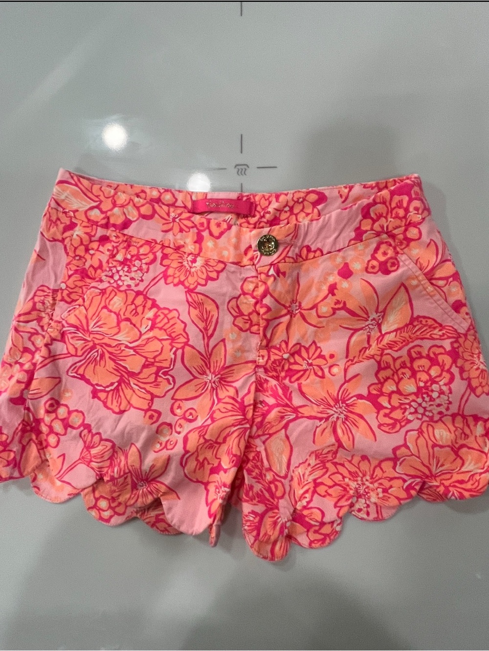 Lilly Pulitzer Pink & Coral Floral Scallop-Hem Shorts